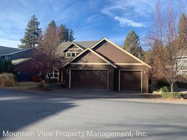 Main picture of 61289 SW Brookside Loop