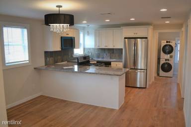 Main picture of 51 Willow St
