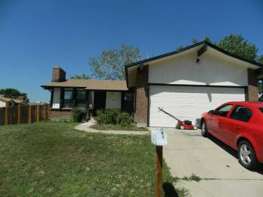 Main picture of 7005 Yates St