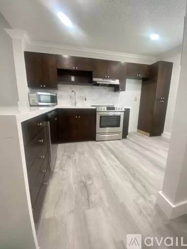 Main picture of 8107 SW 21st Ct