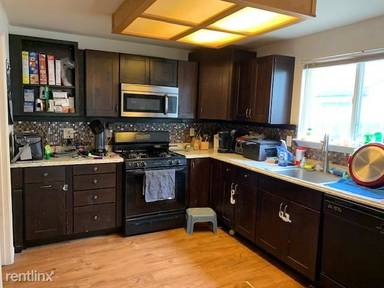 Main picture of 723 Shadow Ln