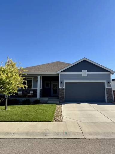 Main picture of 724 Pioneer Dr