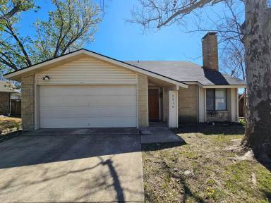 Main picture of 2316 Montclair Cir