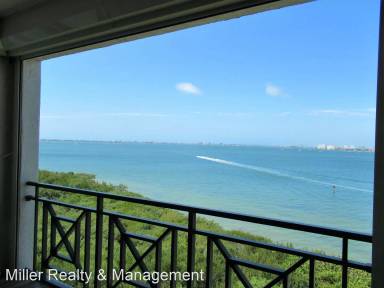 Main picture of 4717 Dolphin Cay Ln S