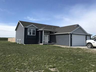 Main picture of 13686 Redwood Way NW