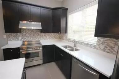 Main picture of 816 S Negley Ave