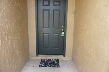 Main picture of 5539 Pinebay Cir N