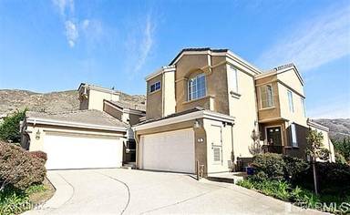 Main picture of 13 Viewcrest Cir
