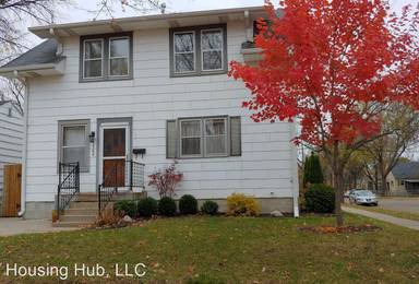 Main picture of 4500 33rd Ave S