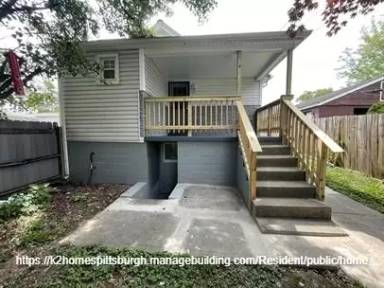 Main picture of 125 Dahlia St