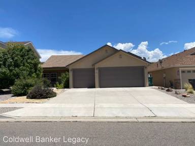 Main picture of 1324 Yucatan Dr SE