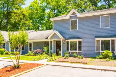 Main picture of 600 N 35th St