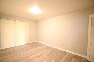 Main picture of 1824 SW 70th Ter