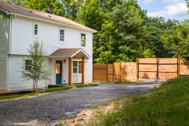 Main picture of 5917 Route 44