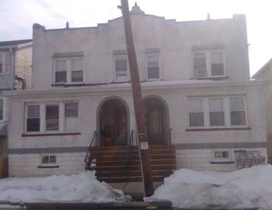 Main picture of 89 Maple St