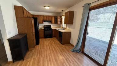 Main picture of 8627 Woodlawn Dr