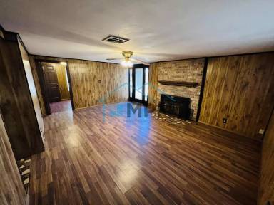 Main picture of 300 Riverbend Dr