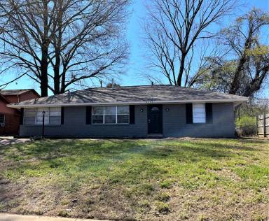 Main picture of 4501 Westmont Rd