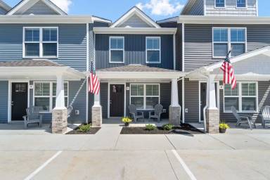 Main picture of 2299 Raleigh Ct