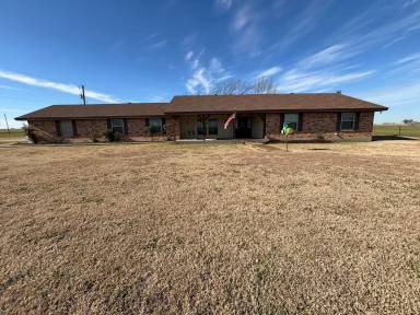 Main picture of 2809 County Road 1227