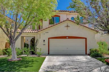Main picture of 10588 Isola Bella St