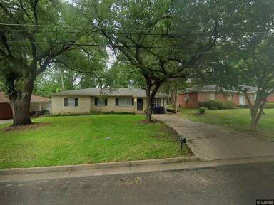 Main picture of 1100 Centenary Dr