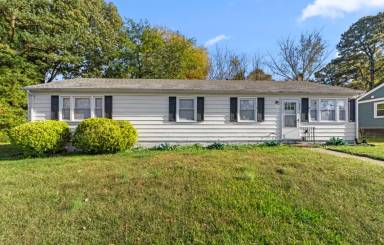 Main picture of 2302 Norfolk St