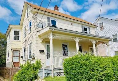 Main picture of 314 E Pine St
