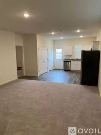Main picture of 473 Thistle Ln