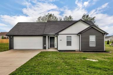 Main picture of 1034 Waterford Cir