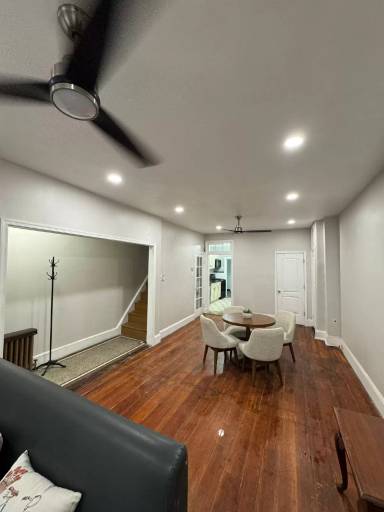 Main picture of 2422 Brown St