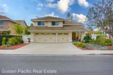 Main picture of 321 Moonstone Bay Dr