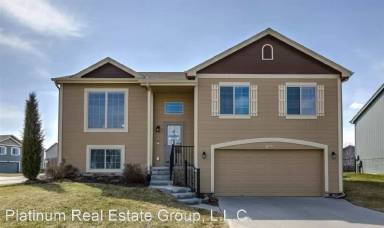 Main picture of 13808 S 44th St