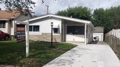 Main picture of 1333 E George Ave