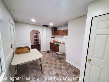 Main picture of 61 Doran St