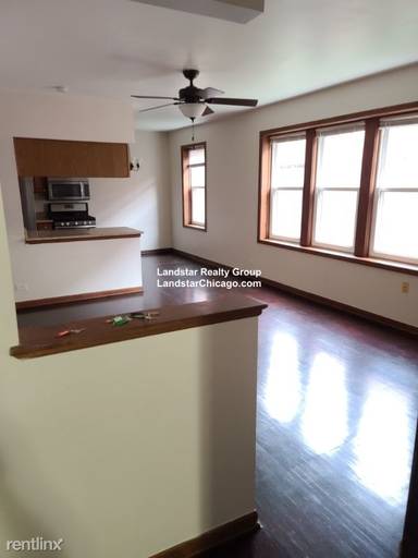 Main picture of 3708 N Sheffield Ave