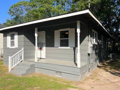 Main picture of 616 N Brunson St