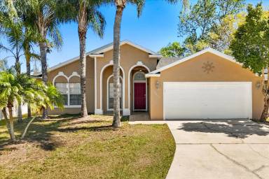 Main picture of 13855 Glasser Ave