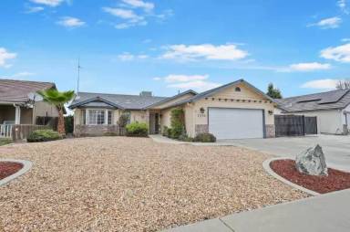 Main picture of 2336 W Roby Ave