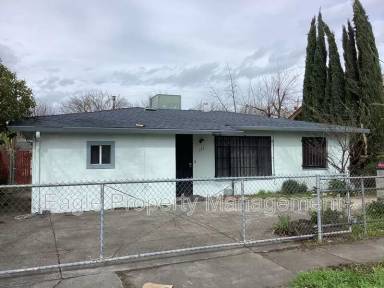 Main picture of 137 W 3rd St