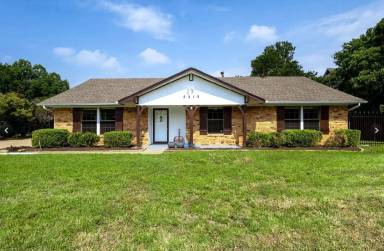 Main picture of 2815 Ridgecrest Dr