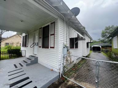 Main picture of 1910 Walnut St