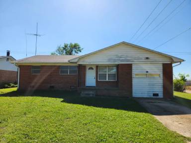 Main picture of 933 Crestview St