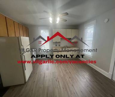 Main picture of 109 3rd St