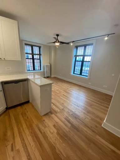 Main picture of South 4526 North Sheridan Apartments