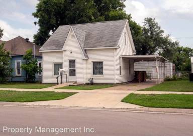Main picture of 713 W 9th St