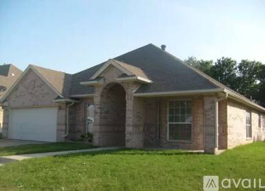Main picture of 302 Howard Way Dr