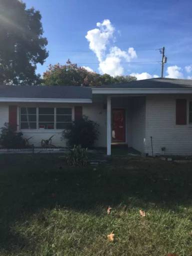 Main picture of 301 Lake Ned Rd