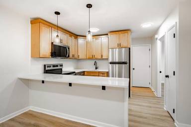 Main picture of 300 N Penn St