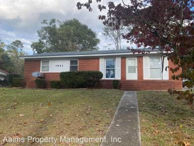 Main picture of 1941 Glenwick Dr